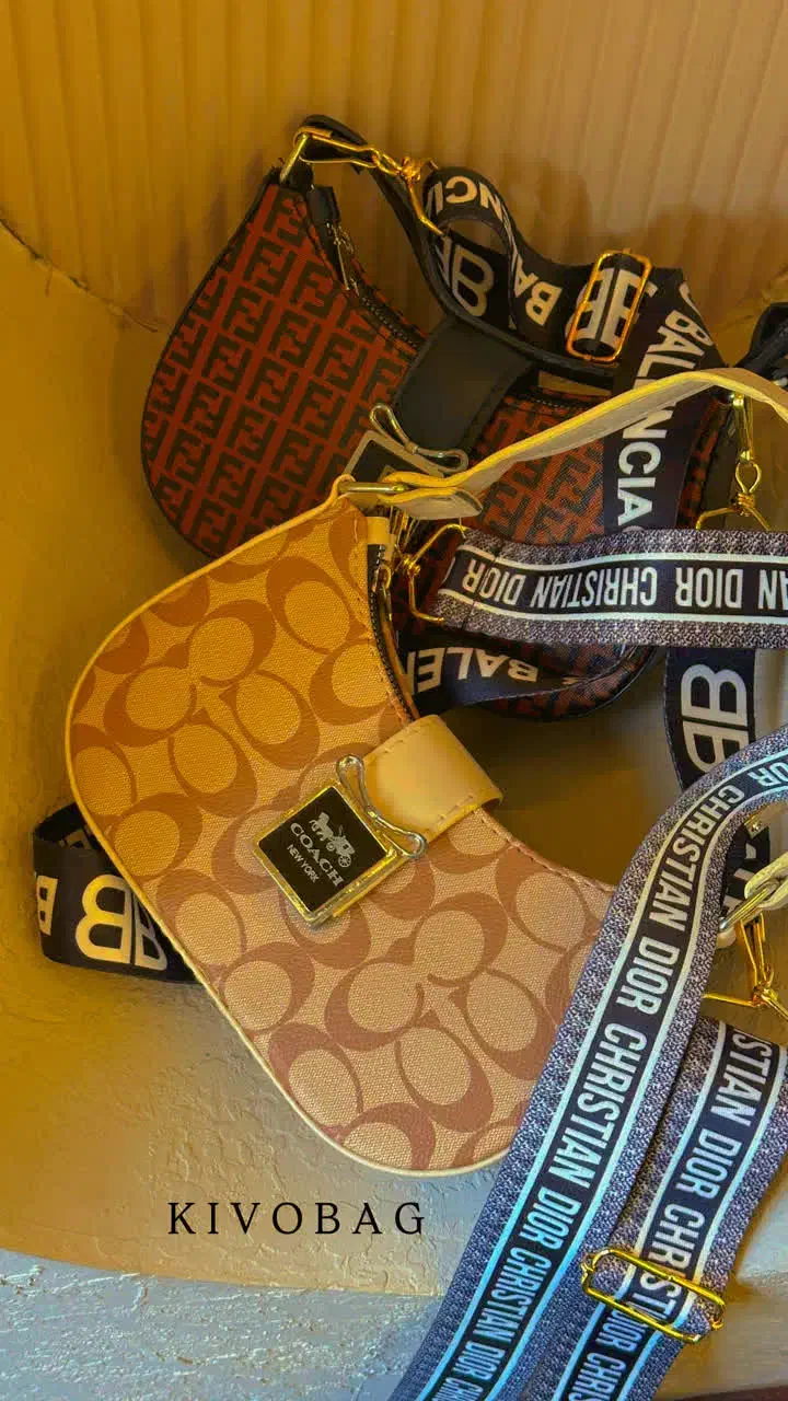 کیف دوشی|کیف، کفش، کمربند|قم, بکایی|دیوار