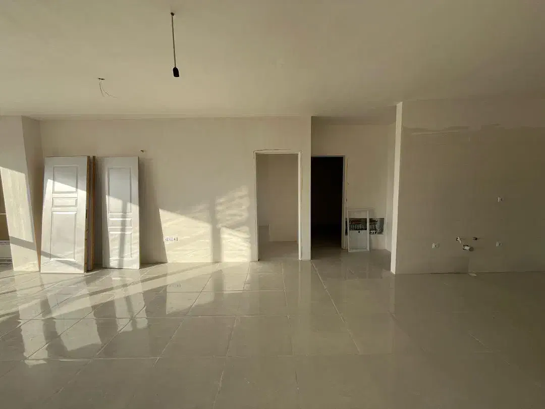 آپارتمان شخصی نوساز بر بلوار امام|فروش آپارتمان|صحنه, |دیوار