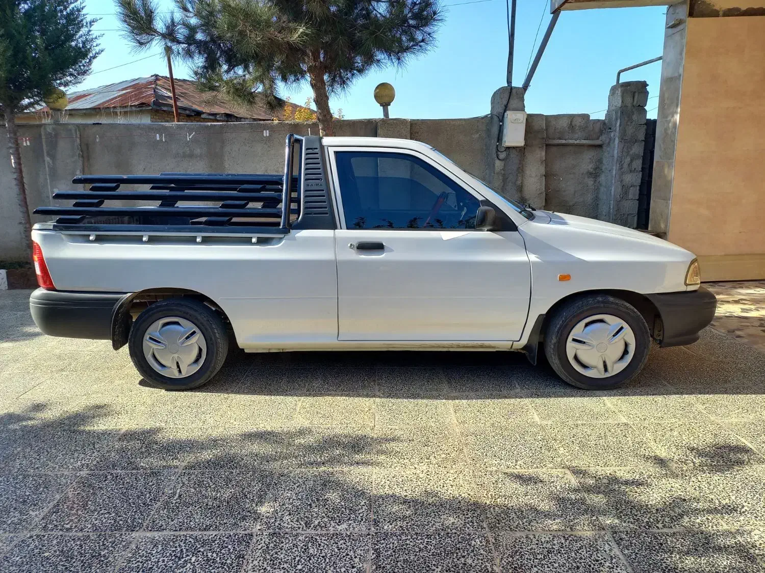 پراید وانت سفید مدل ۱۴۰۰|خودرو سواری و وانت|ساری, |دیوار