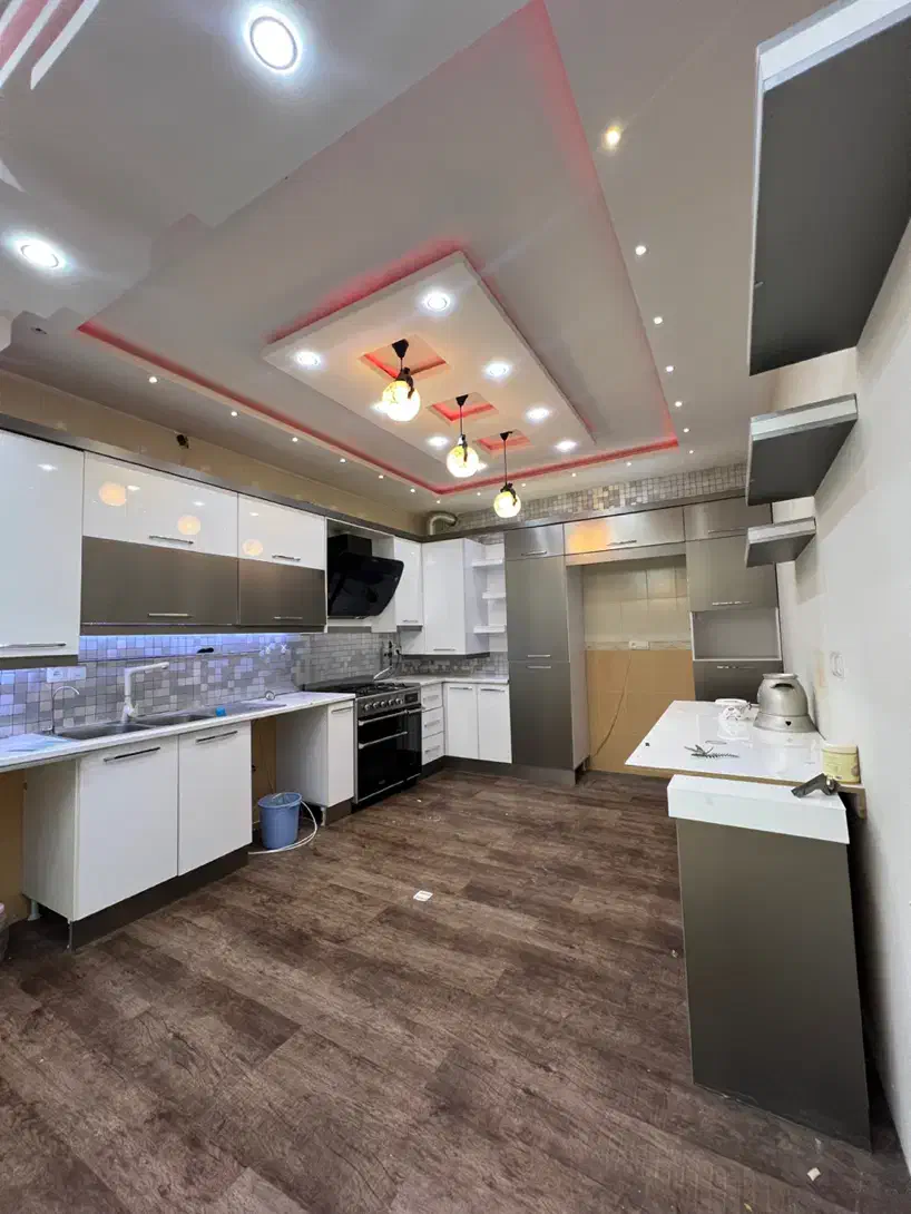 رهن و اجاره منزل طبقه همکف ۲ خوابه در پشت سایپا|اجارهٔ خانه و ویلا|مرودشت, پشت سایپا|دیوار