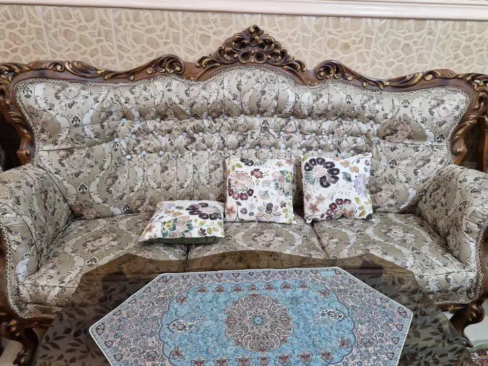 مبل سلطنتی به همراه میز ناهار خوری|مبلمان خانگی و میز عسلی|اهواز, کیان اباد|دیوار