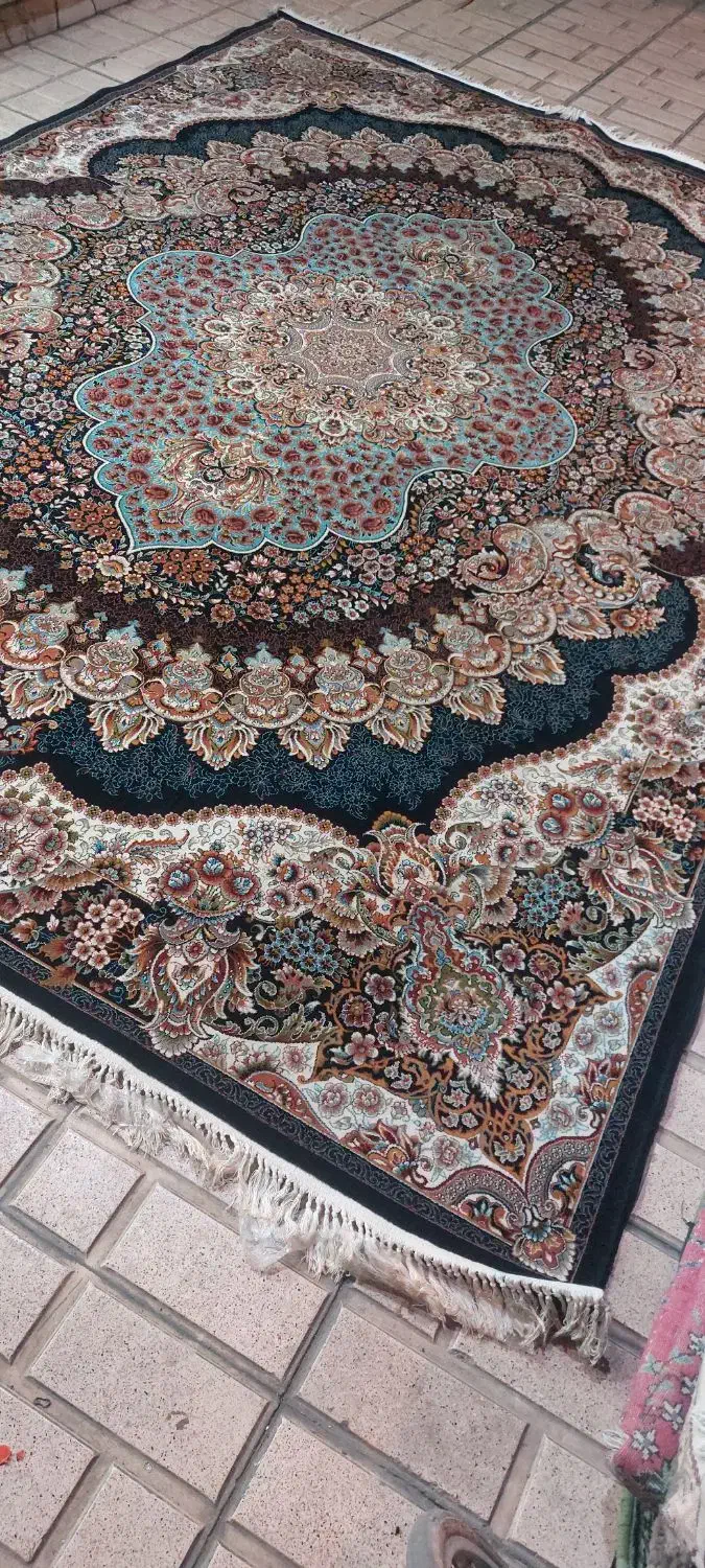 ۲ تخته فرش ۹متری اصل ۷۰۰ شانه تراکم ۲۵۵۰|فرش|نسیم‌شهر, |دیوار