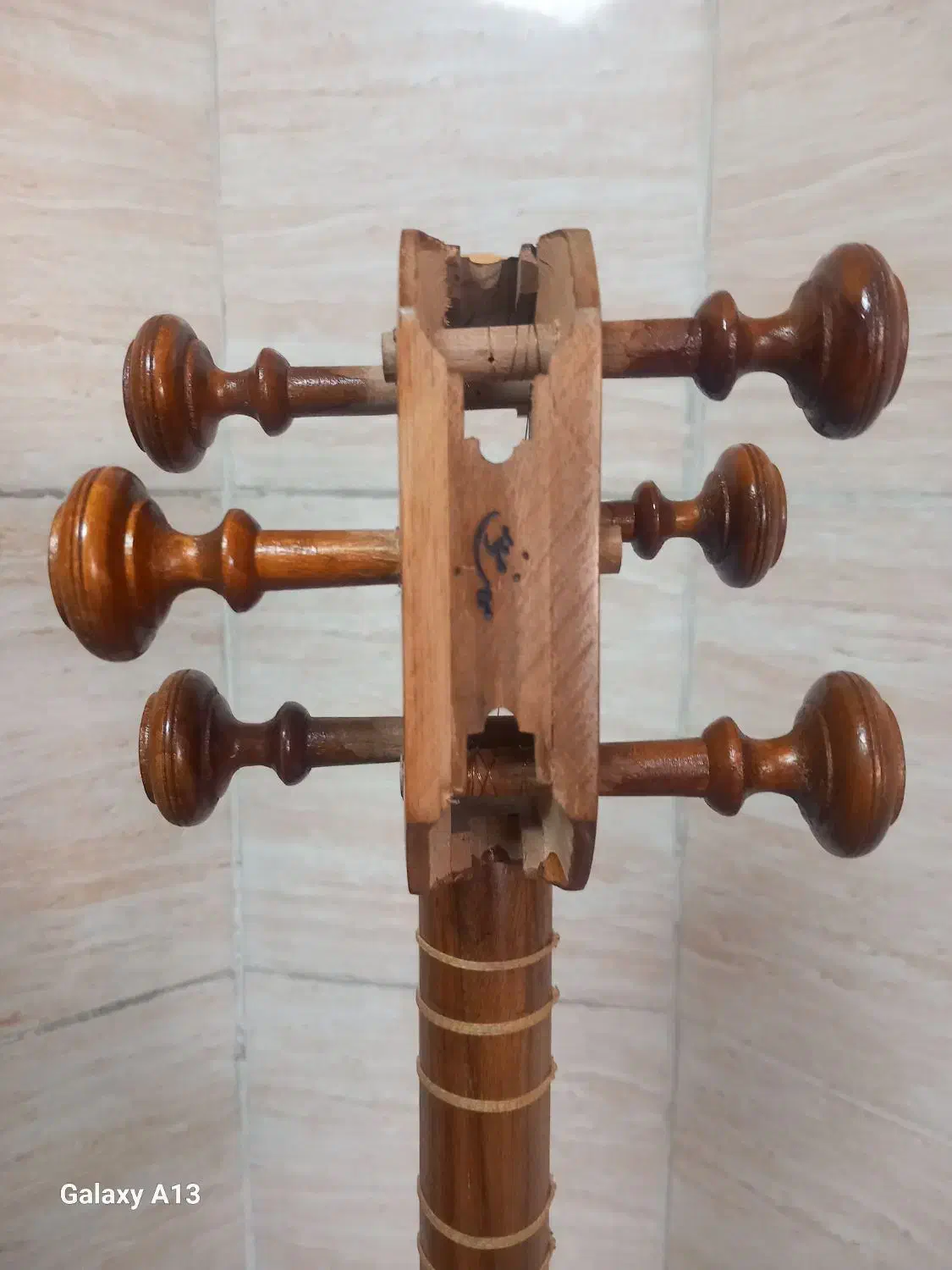 تار ایرانی|سازهای سنتی|زنجان, |دیوار