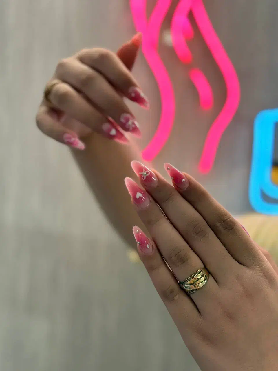 کاشت ناخن|خدمات آرایشگری و زیبایی|سبزوار, رضوان|دیوار