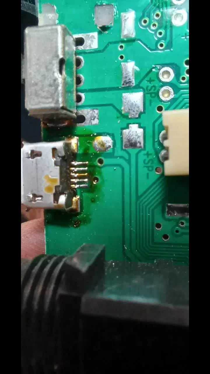 تعمیرات اسباب بازی قصر کودک|خدمات پیشه و مهارت|قم, چهل درخت|دیوار