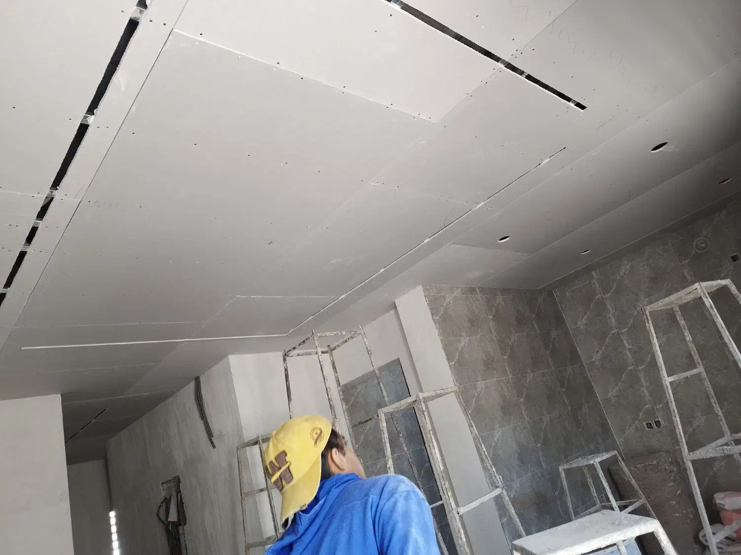 طراحی و اجرای کناف با کیفیت بالا و قیمت مناسب|خدمات پیشه و مهارت|بهبهان, |دیوار