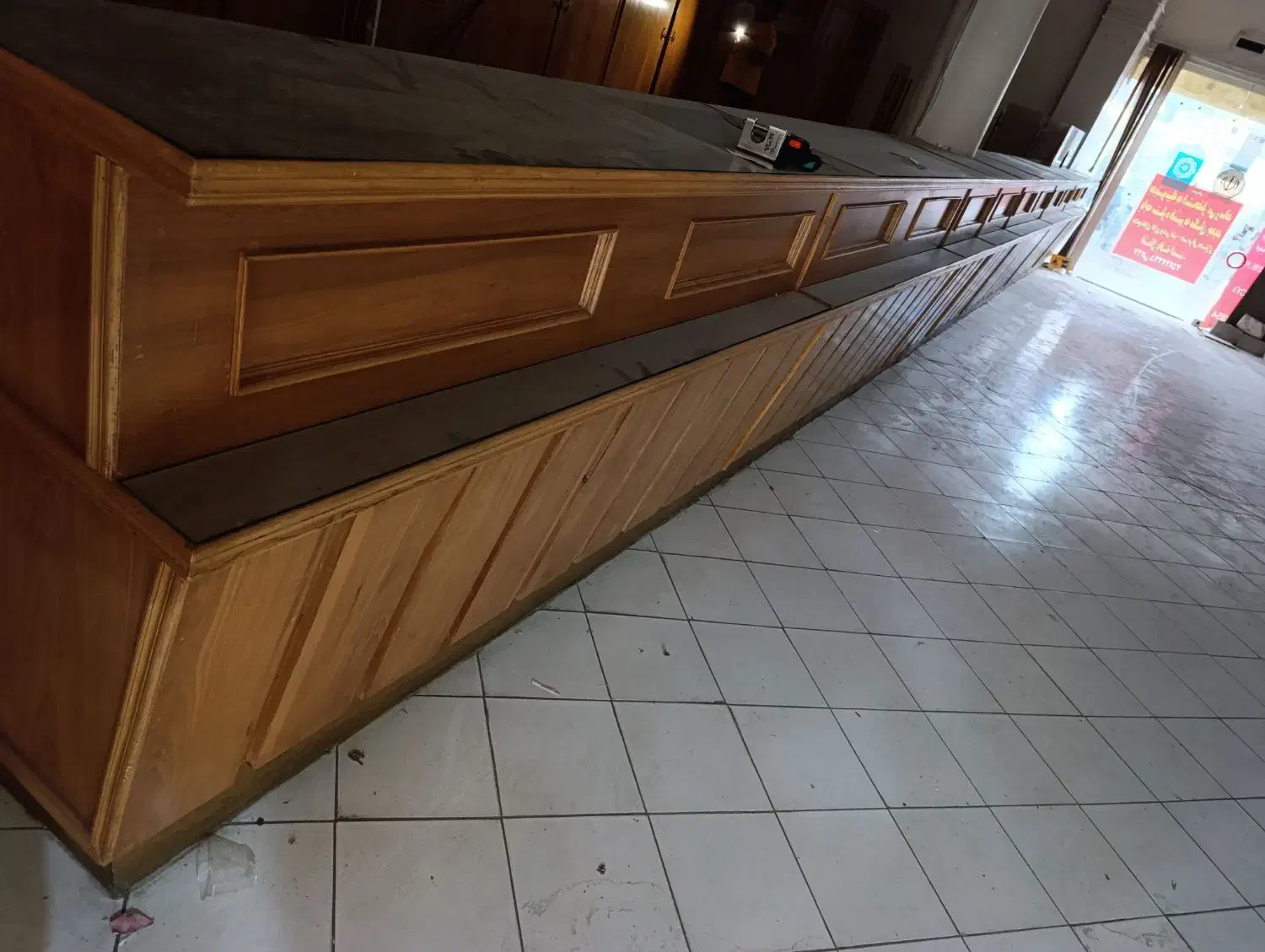 کانتر چوبی|مبلمان اداری|قشم, |دیوار