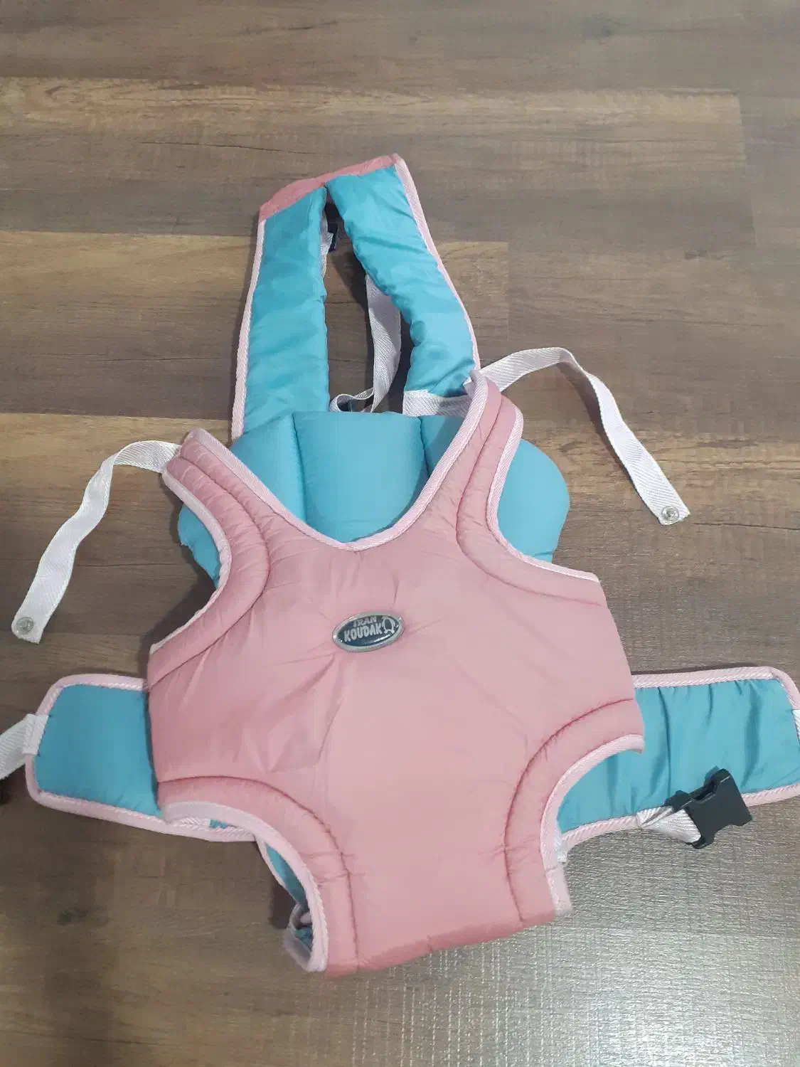 آغوشگیر نوزاد درحدنو  تمیز|اسباب و اثاث بچه|خرمدره, |دیوار