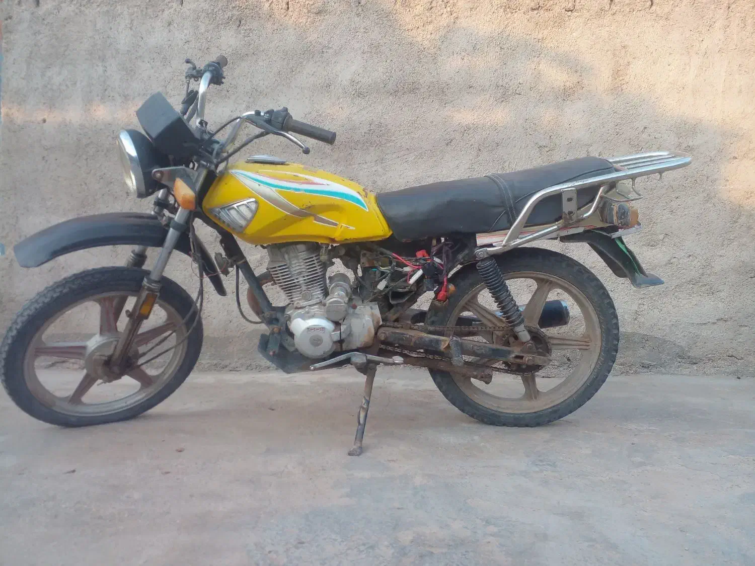 موتورسی جی ۱۲۵ قیمت ۳۵۰۰۰۰۰۰تومان|موتورسیکلت|تربت جام, پاسداران|دیوار