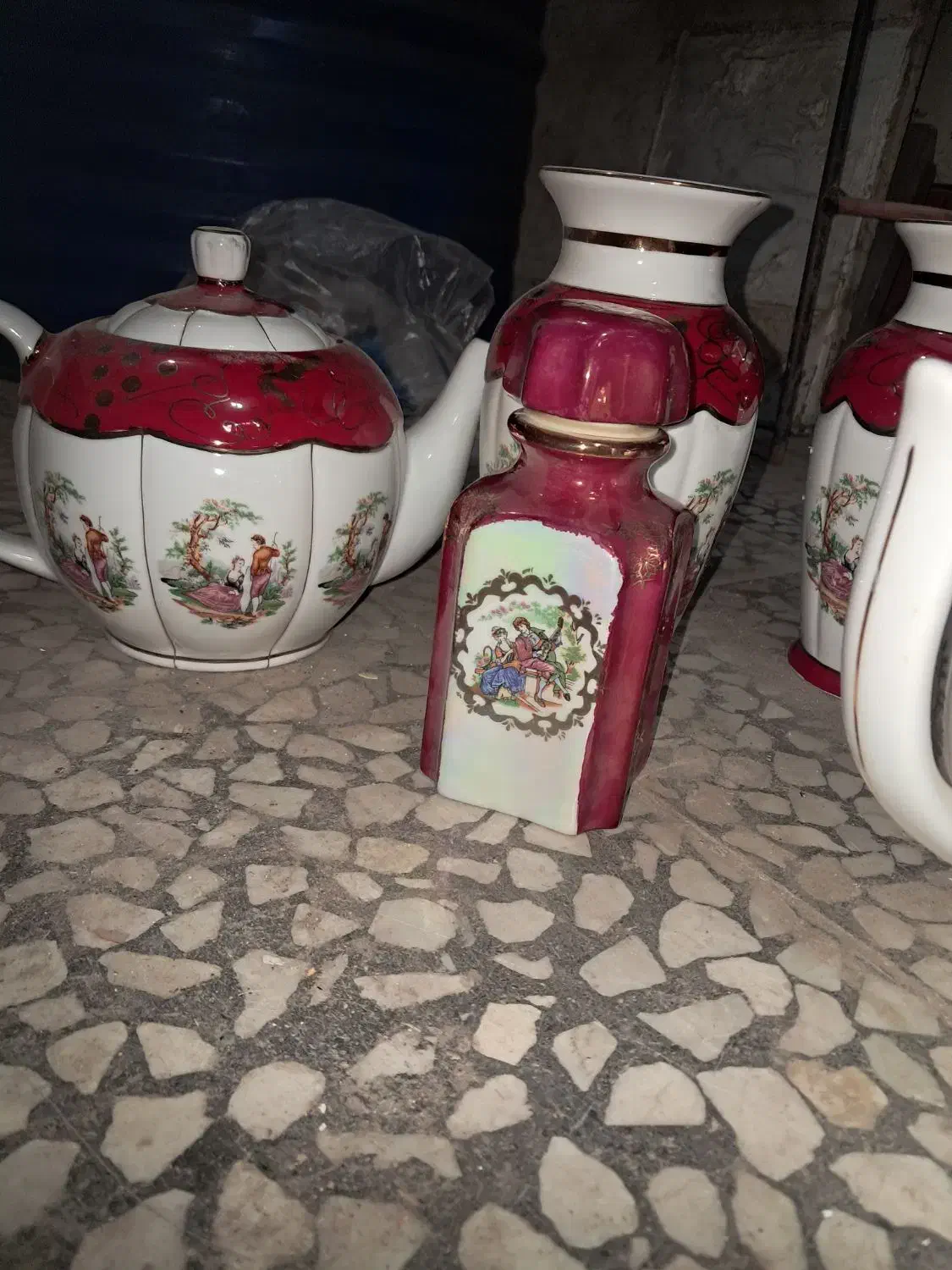 چینی قدیمی ۷۵ساله|کلکسیون اشیاء عتیقه|مبارکه, |دیوار