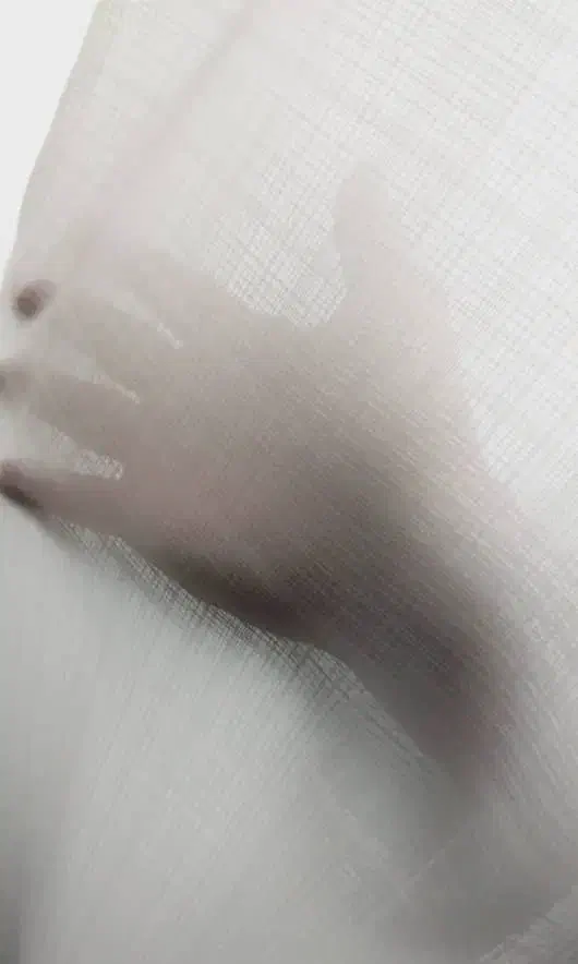 طاقه پارچه پرده حریر بافت دار ساده/شاین دار|پرده، رانر، رومیزی|یزد, |دیوار