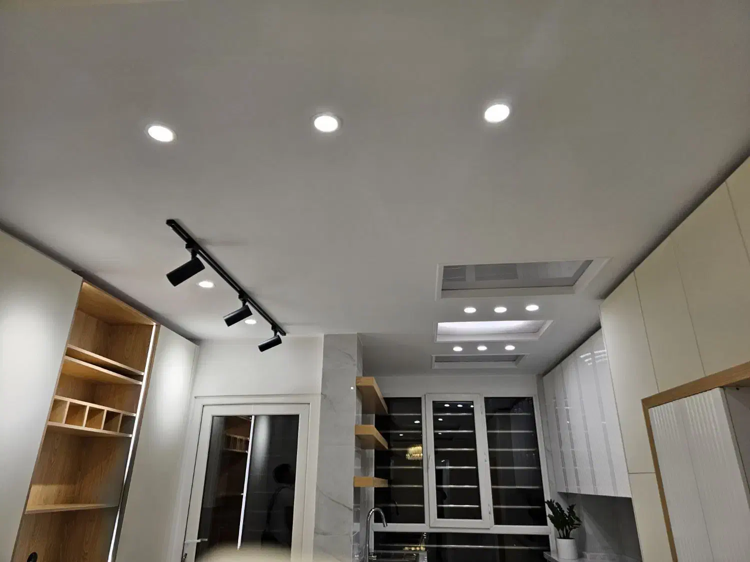 آپارتمان ۹۲ متر ۸سال ساخت|فروش آپارتمان|تهران, درختی|دیوار