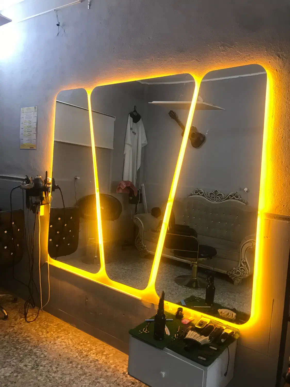 آینه|آینه|بوکان, |دیوار