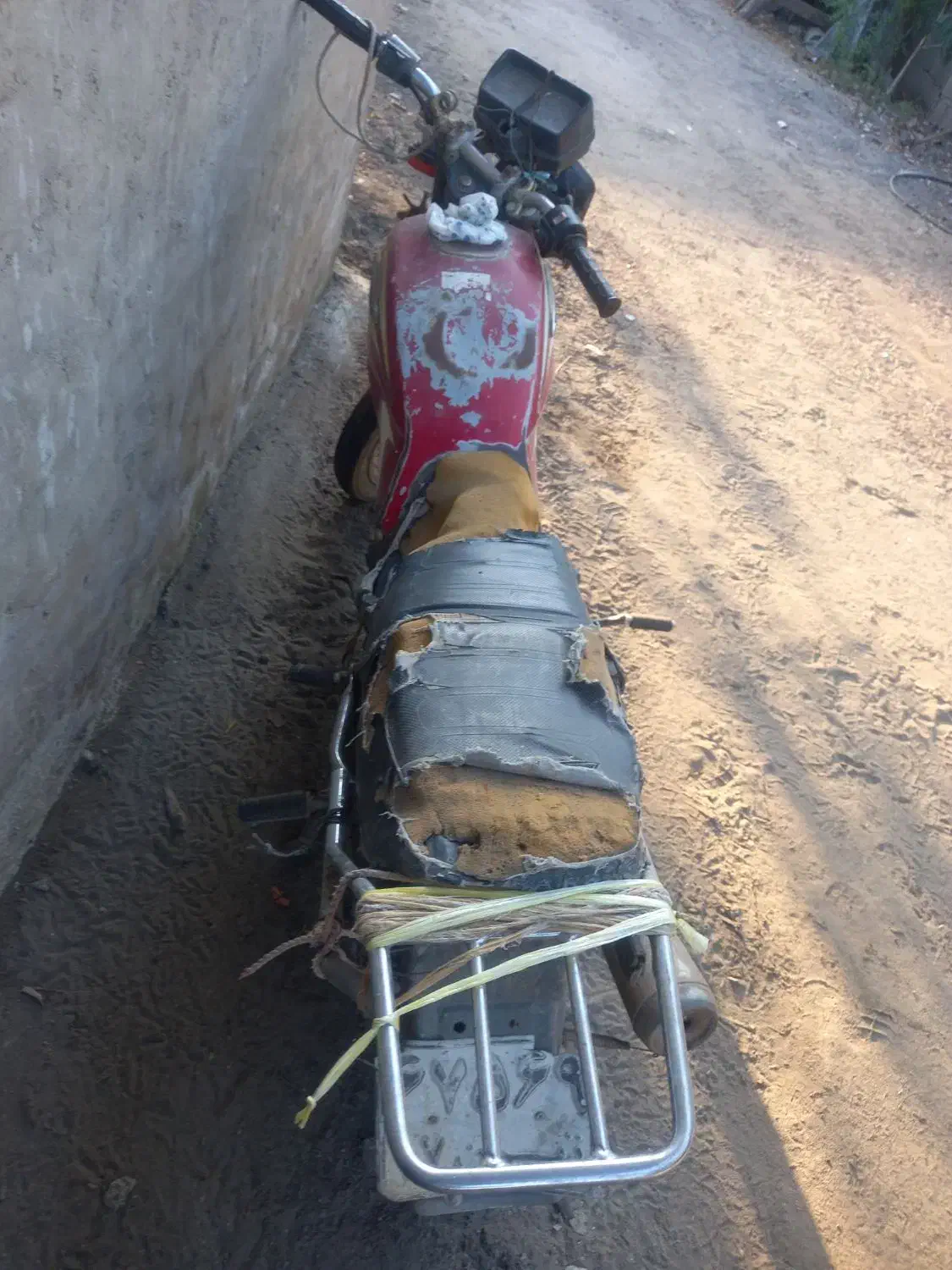 موتور ۱۲۵ پیشرو . یک عدد باطری ماشین ۶۰ آمپر|موتورسیکلت|آستانه اشرفیه, |دیوار