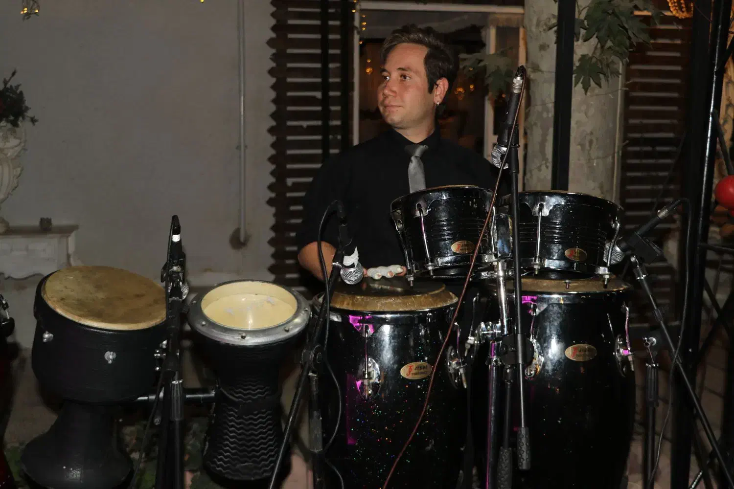 پرکاشن /تومبا/تمپو/ضرب|درام و پرکاشن|فردیس, فردیس|دیوار