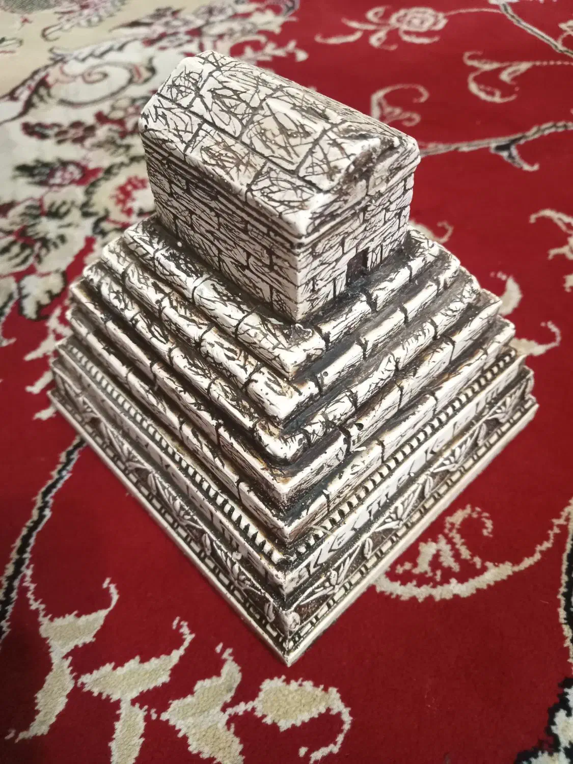 مجسمه ی مقبره کورش|مجسمه، تندیس، ماکت|اصفهان, قائمیه|دیوار