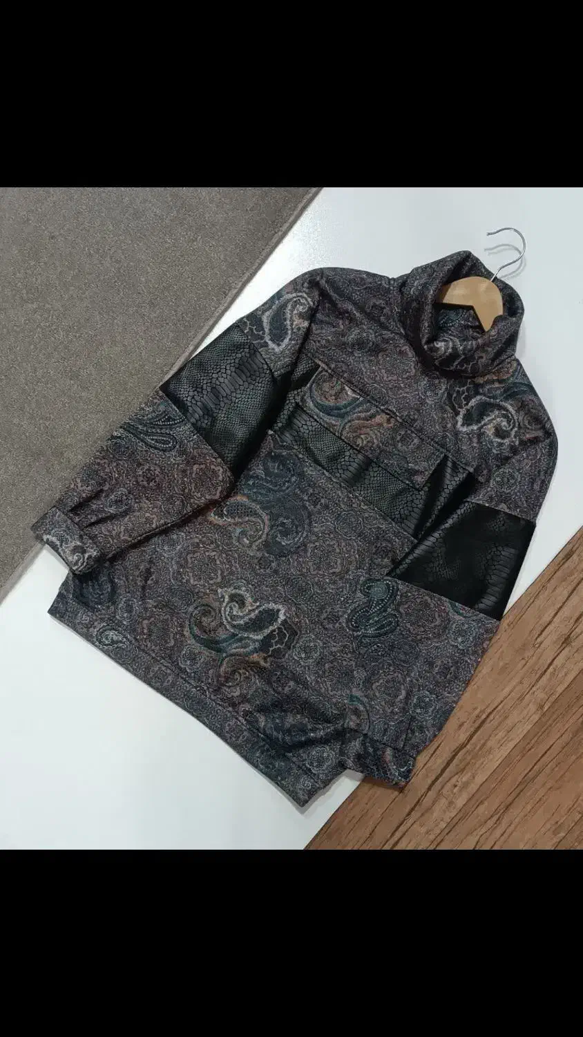 بلوز زنانه در دو مدل یقه اسکی و یقه گرد|لباس|فیروزآباد (فارس), |دیوار