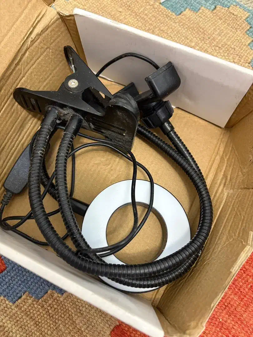 لوازم ناخن به دلیا تغییر شغل|آرایشی، بهداشتی، درمانی|رشت, یخسازی|دیوار