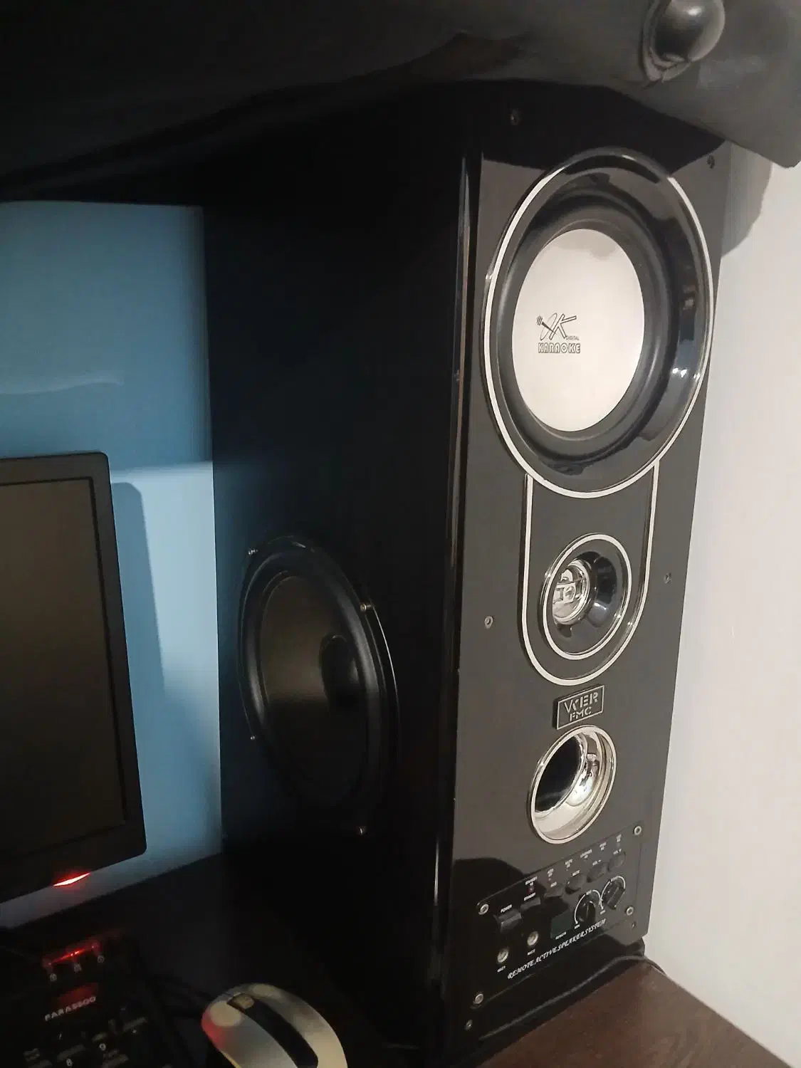 باند قدیمی|سیستم صوتی خانگی|پرند, فاز ۵|دیوار