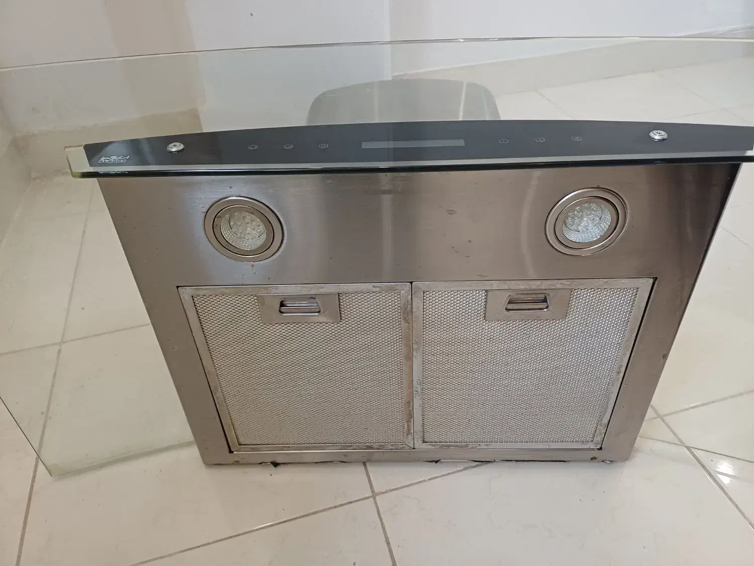 هود|هود|بندر انزلی, معلم|دیوار