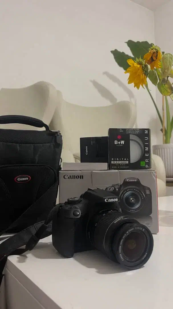 دوربین عکاسی و فیلم برداری حرفه ای (لنز 18.55)|دوربین عکاسی و فیلمبرداری|شهریار, شهریار|دیوار