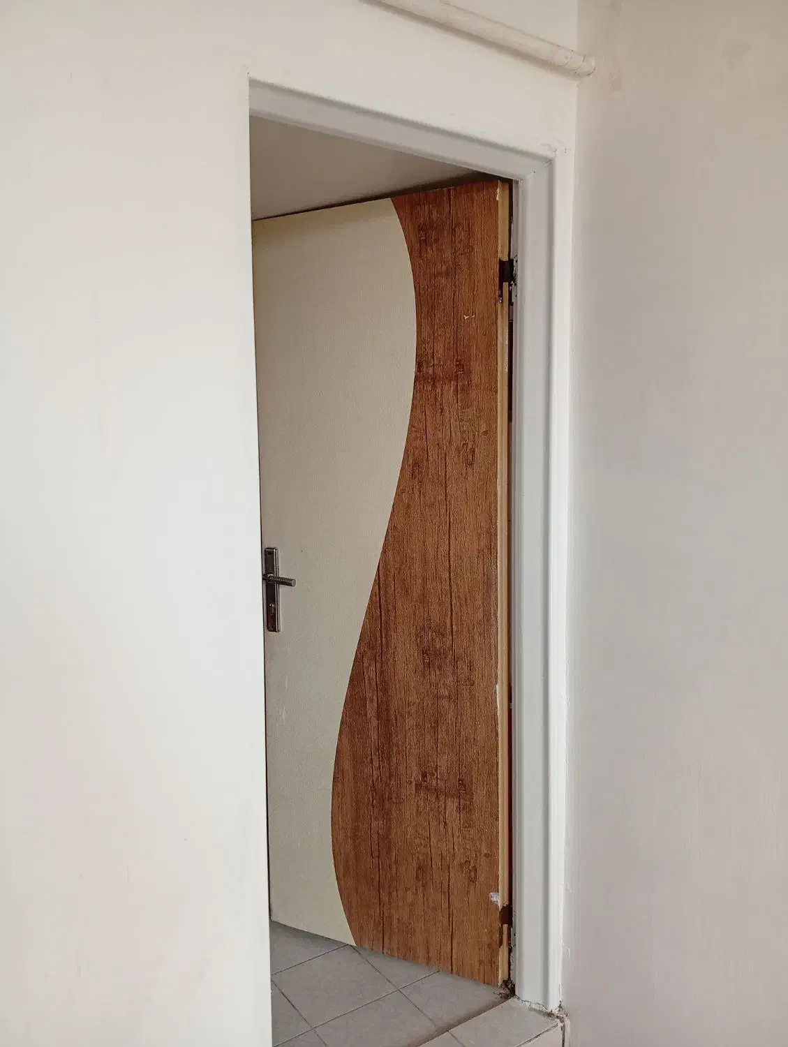 درب سرویی بهداشتی|مصالح و تجهیزات ساختمان|عسلویه, |دیوار