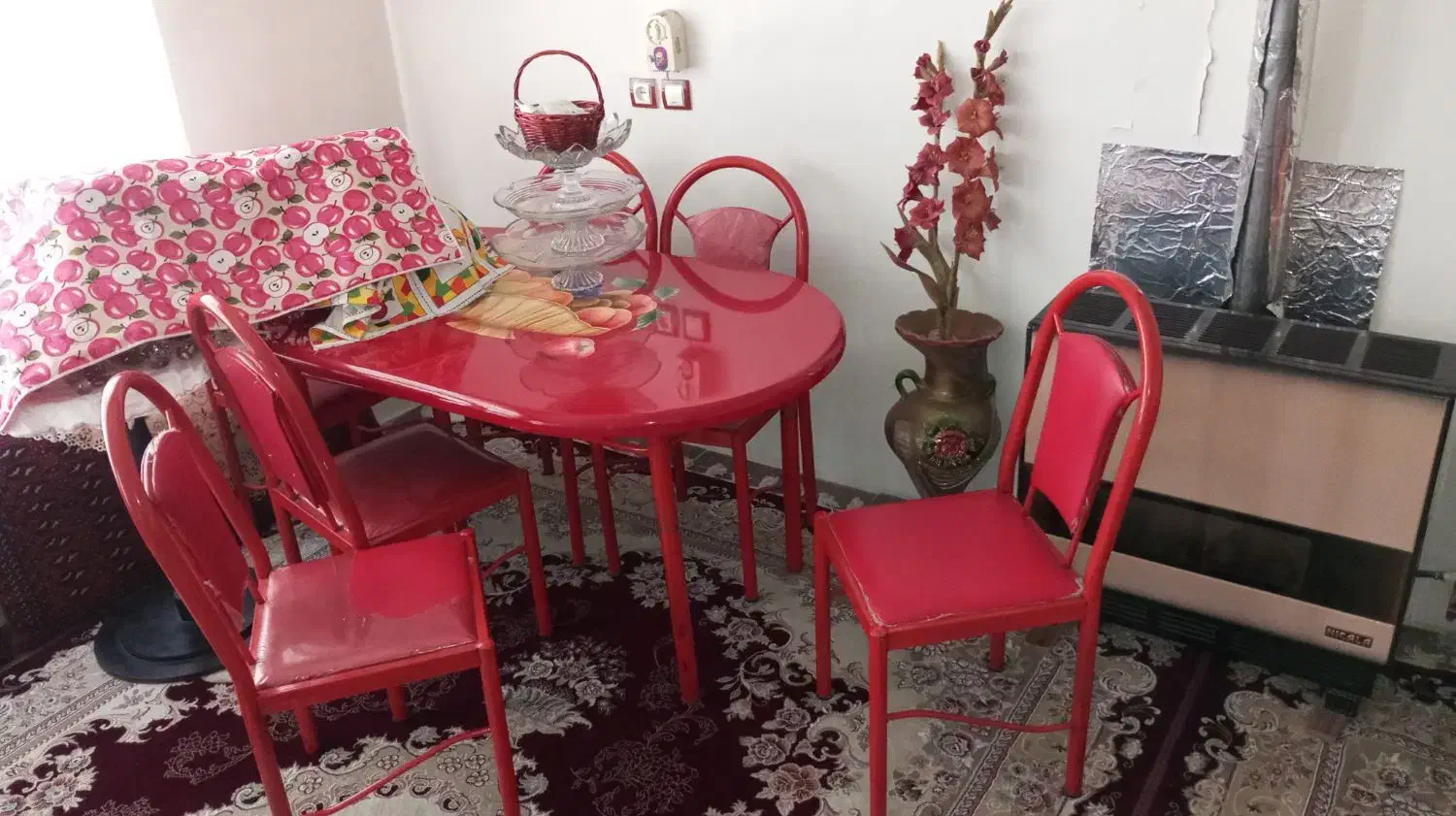 میز غذا خوری شیش نفره در حد نو بدون استفاده|میز و صندلی غذاخوری|اسدآباد, |دیوار