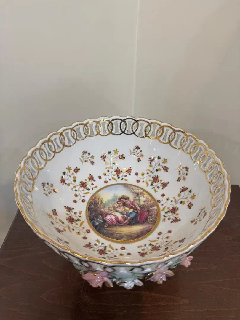 ظروف پذیرایی چینی گل برجسته|ظروف سرو و پذیرایی|تهران, حافظیه|دیوار