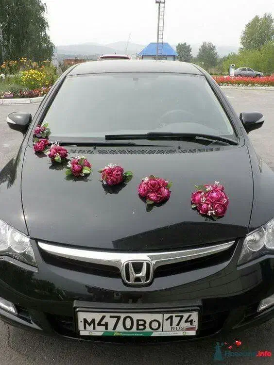 درست کردن ماشین عروس و دسته گل عروس و تزئین سالن|خدمات پذیرایی، مراسم|زابل, |دیوار