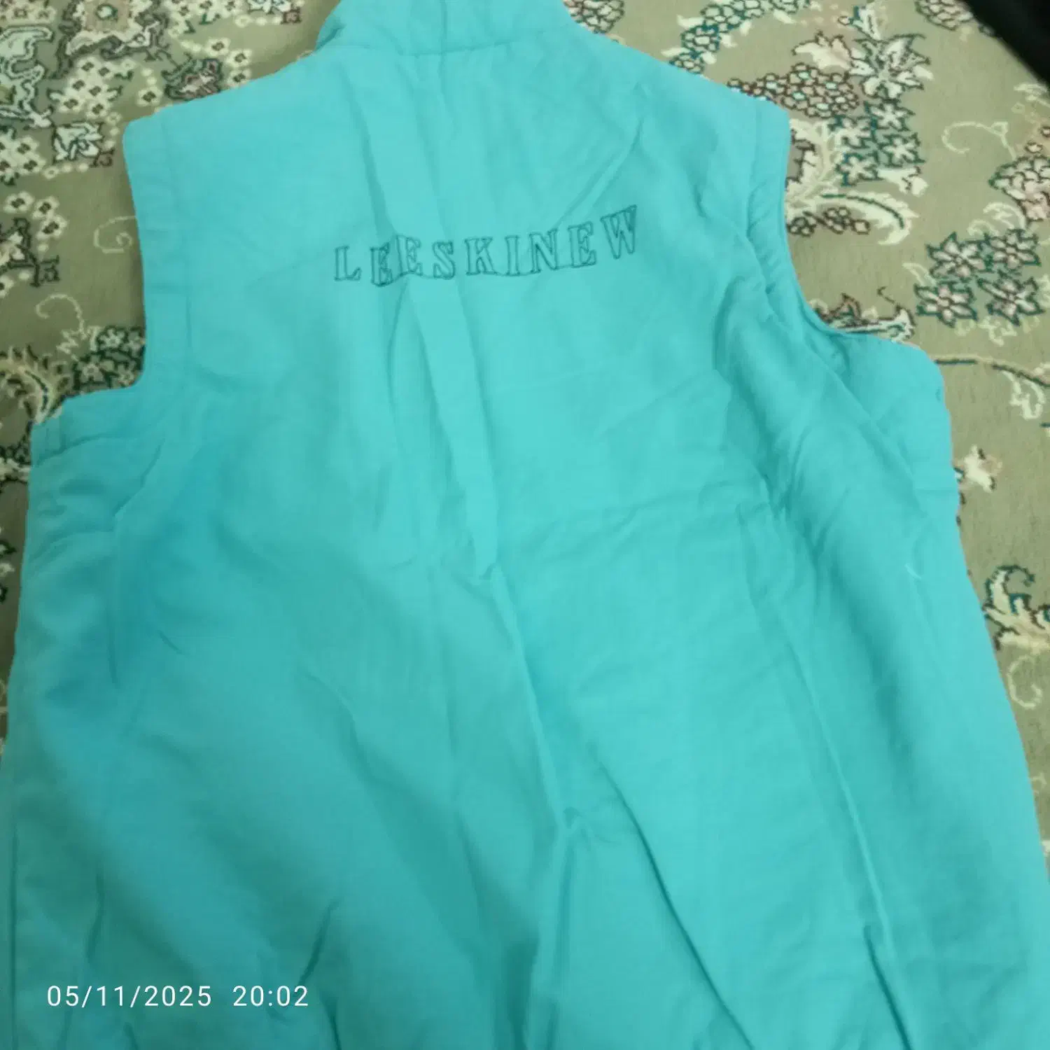 پافر|لباس|مشهد, صداقیه|دیوار