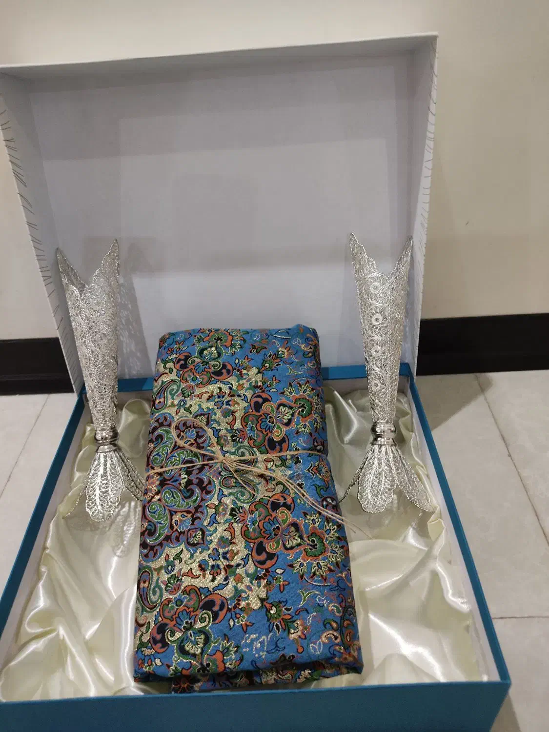 ست ترمه با گلدان ملیله کاری|صنایع دستی و سایر لوازم تزئینی|تهران, قاسمآباد|دیوار