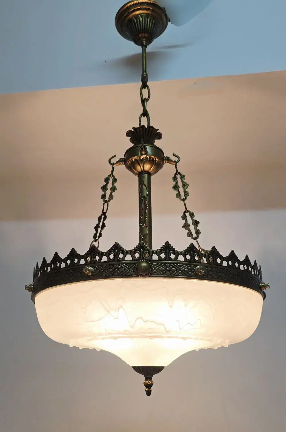 لوسترهای لوکس و کلاسیک ( قیمت هر تصویر ۹.۷۰۰ م ت )|لوستر و چراغ آویز|تهران, اقدسیه|دیوار