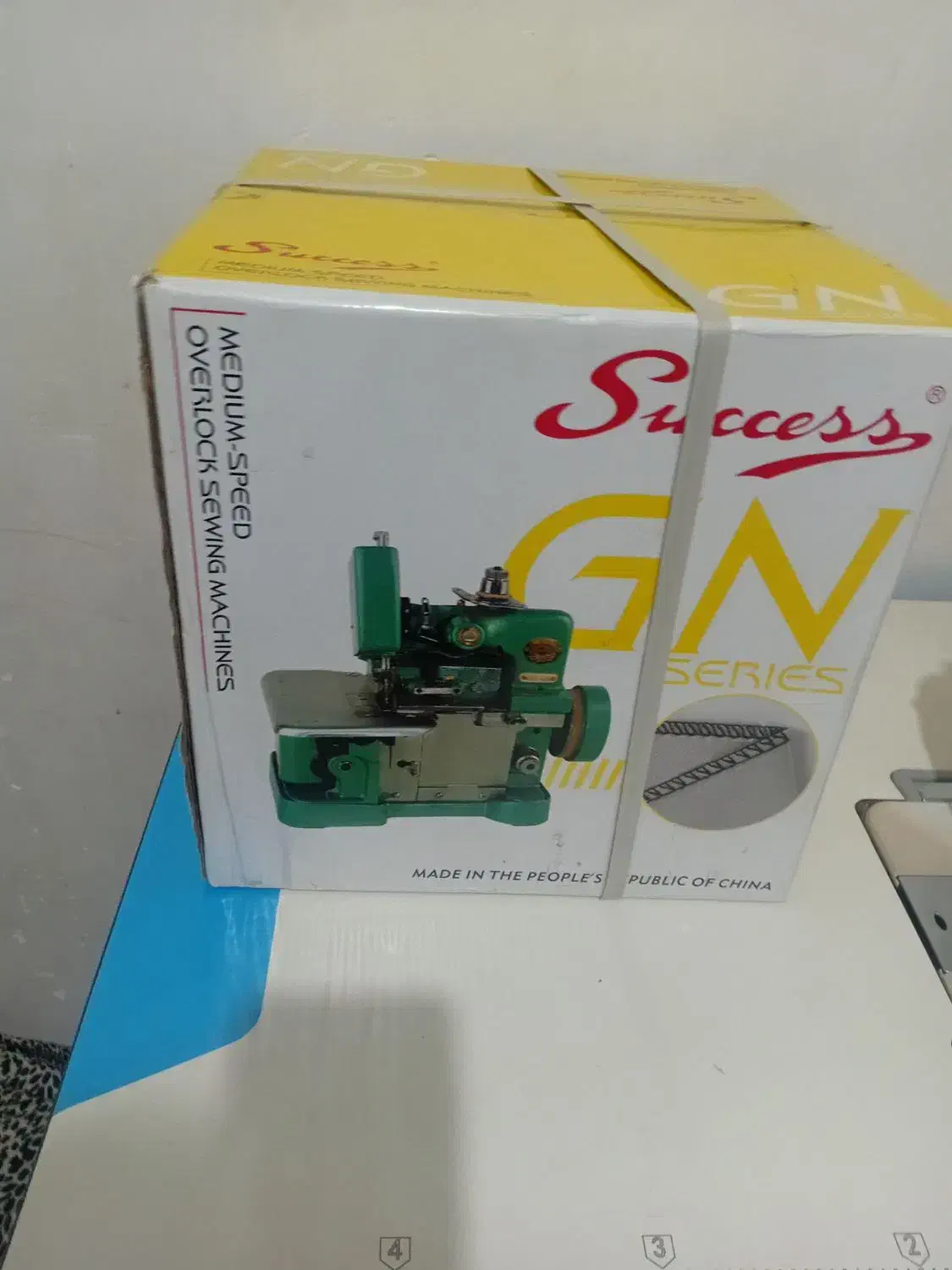 سر دوز ۳ نخ|چرخ خیاطی و ریسندگی|الیگودرز, |دیوار