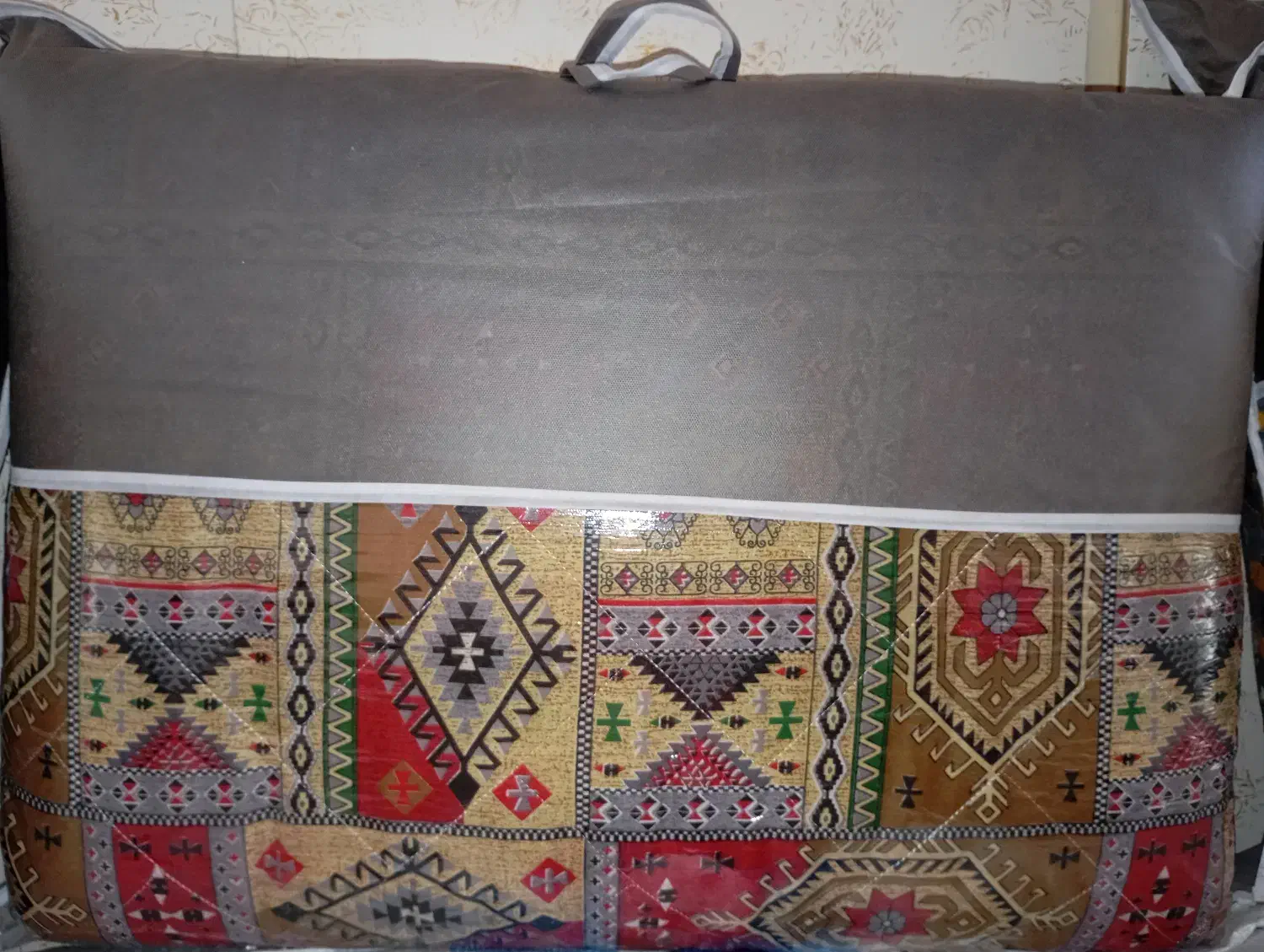 فروش انواع بالش و تشک و داخل کوسنی|رختخواب، بالش، پتو|قرچک, زیبا شهر|دیوار