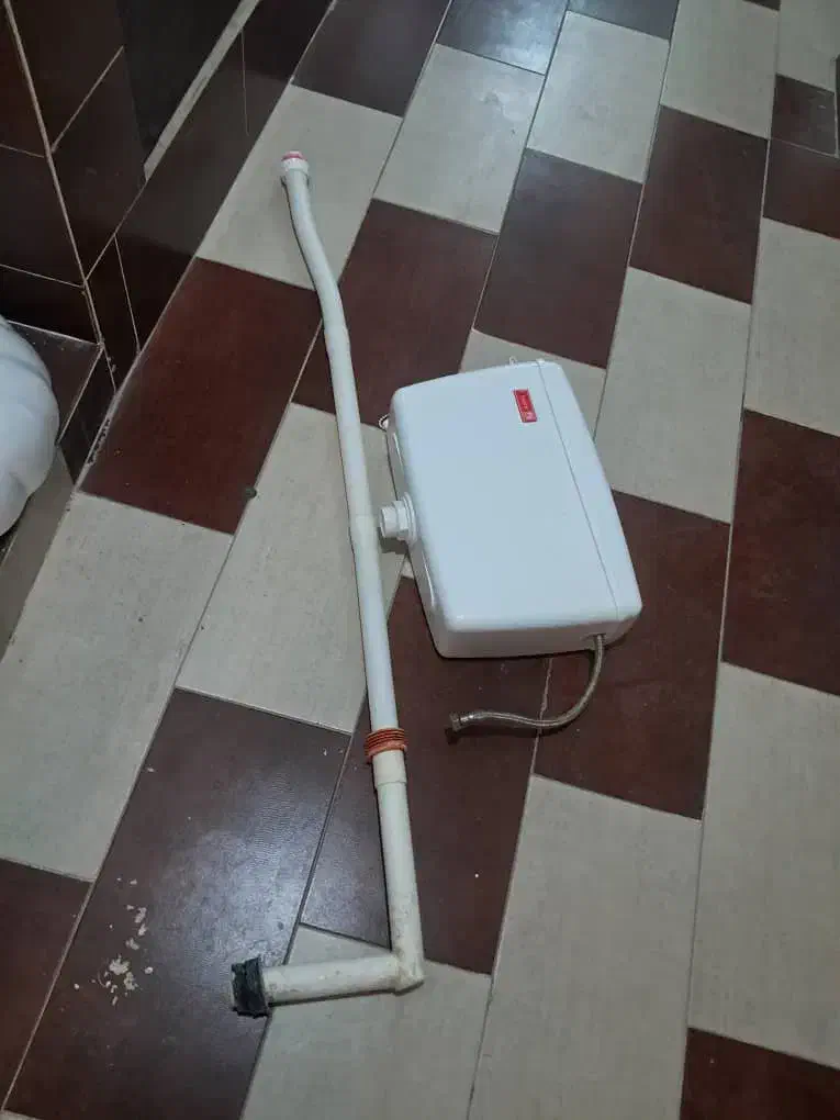 فلش تانک سرویس بهداشتی|لوازم سرویس بهداشتی|مرودشت, ابوذر شمالی|دیوار