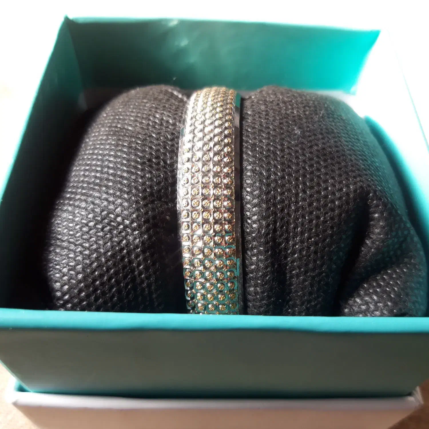 النگوی بسیار زیبا و ظریف نقره همراه با جعبه کادویی|جواهرات|اصفهان, سودان|دیوار