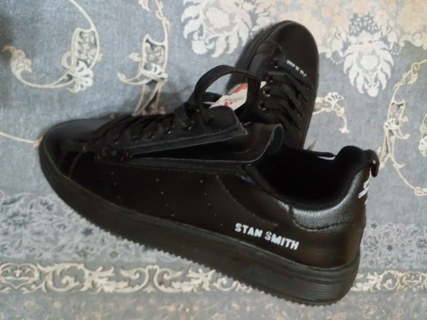 کتونی خارجی adidas اصل سایز 41 آکبند نو|کیف، کفش، کمربند|رشت, استقامت ۱|دیوار