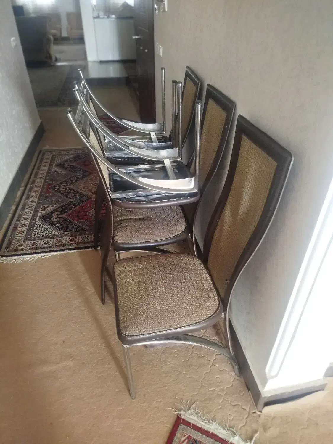 صندلی|صندلی و نیمکت|خرم‌آباد, |دیوار