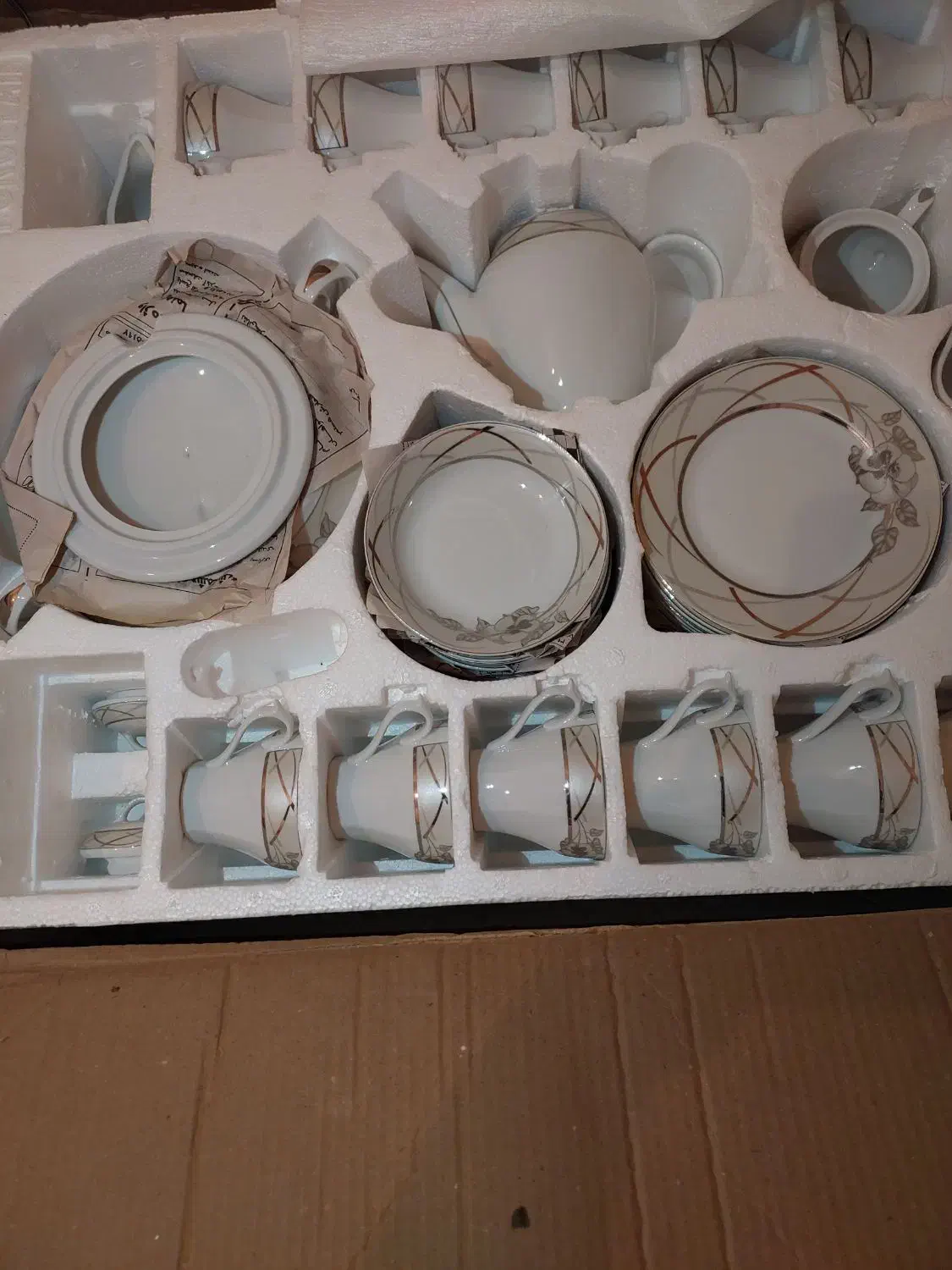 سرویس چینی|ظروف سرو و پذیرایی|نیشابور, شریعتی|دیوار