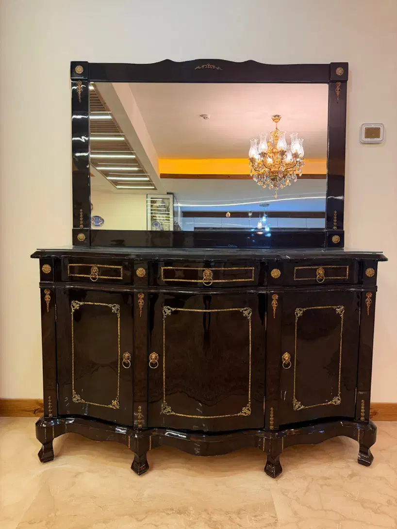 بوفه سه درب در حد نو|بوفه، ویترین، کنسول|تهران, فردوس|دیوار