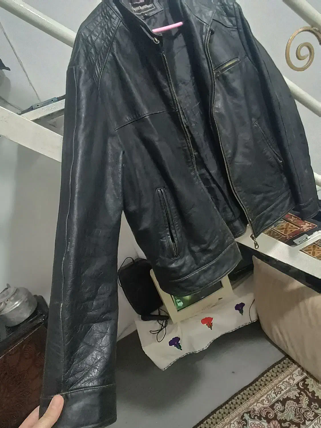 پوشاک|لباس|نیشابور, فیض آباد|دیوار