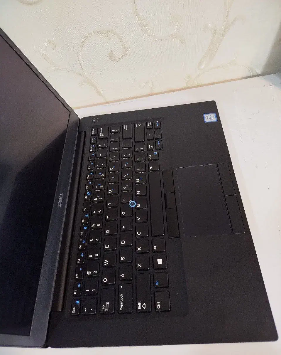 لپ تاپ حرفه ای و مدرن Dell i7-8650 نسل 8/8هسته ای|رایانه همراه|تهران, نازی‌آباد|دیوار