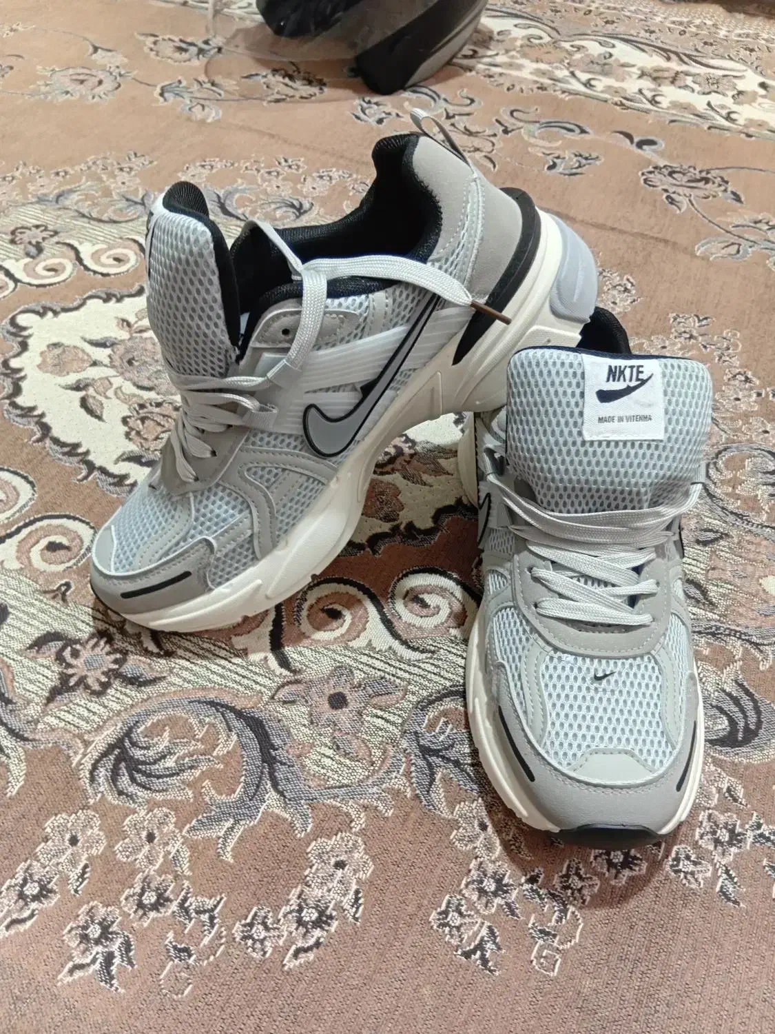کتونی نایک v2k running|کیف، کفش، کمربند|تهران, انبار نفت|دیوار