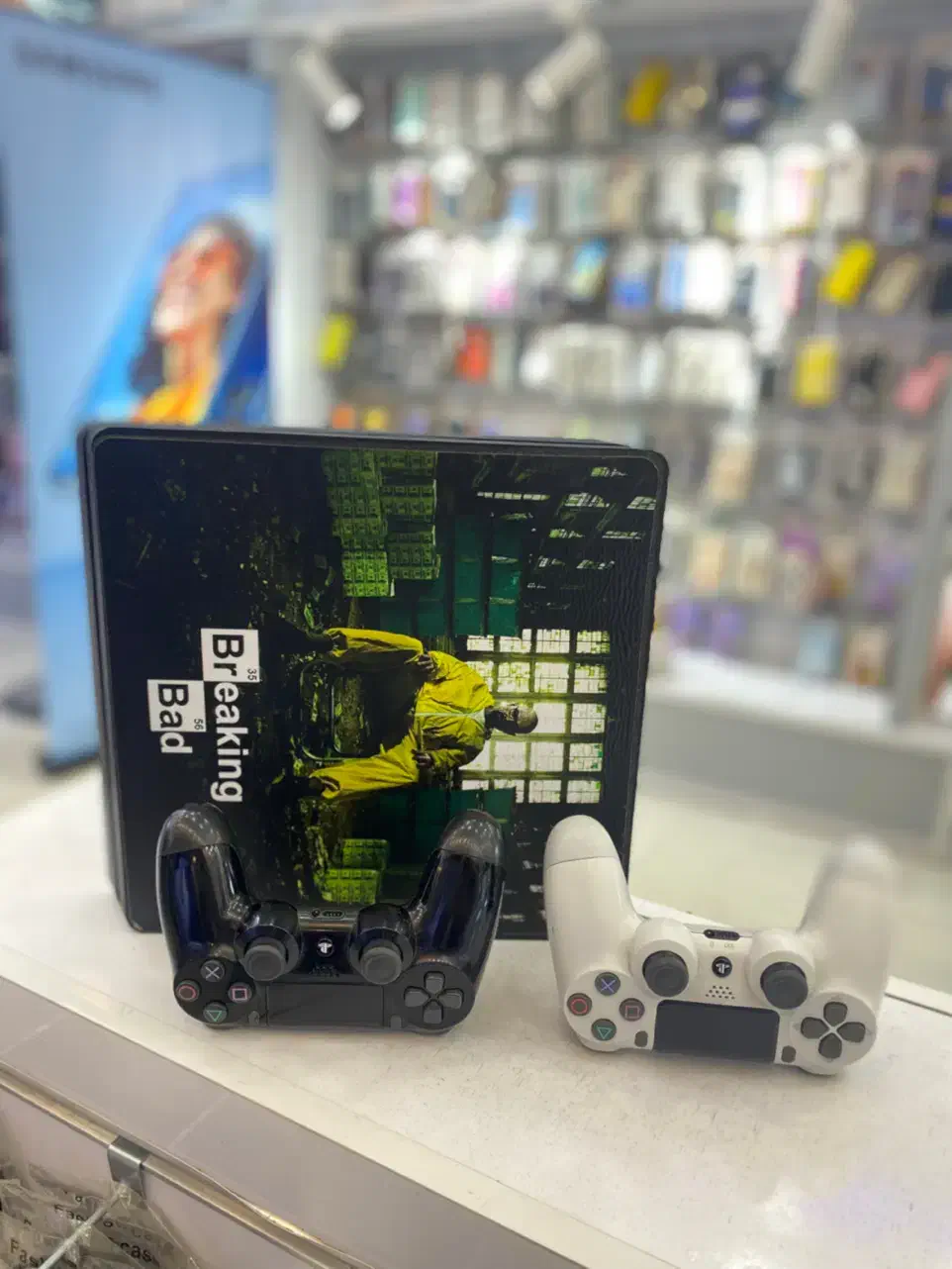 PS4 اسلیم دو دسته|کنسول، بازی ویدئویی و آنلاین|رشت, ساغری سازان|دیوار