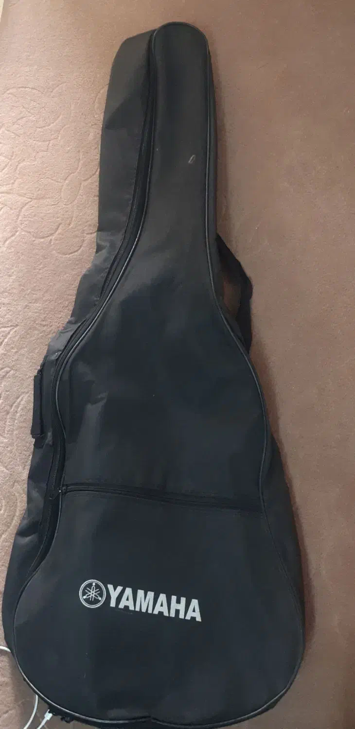 هاردکیس|آلات موسیقی|رباط‌کریم, رباط‌کریم|دیوار