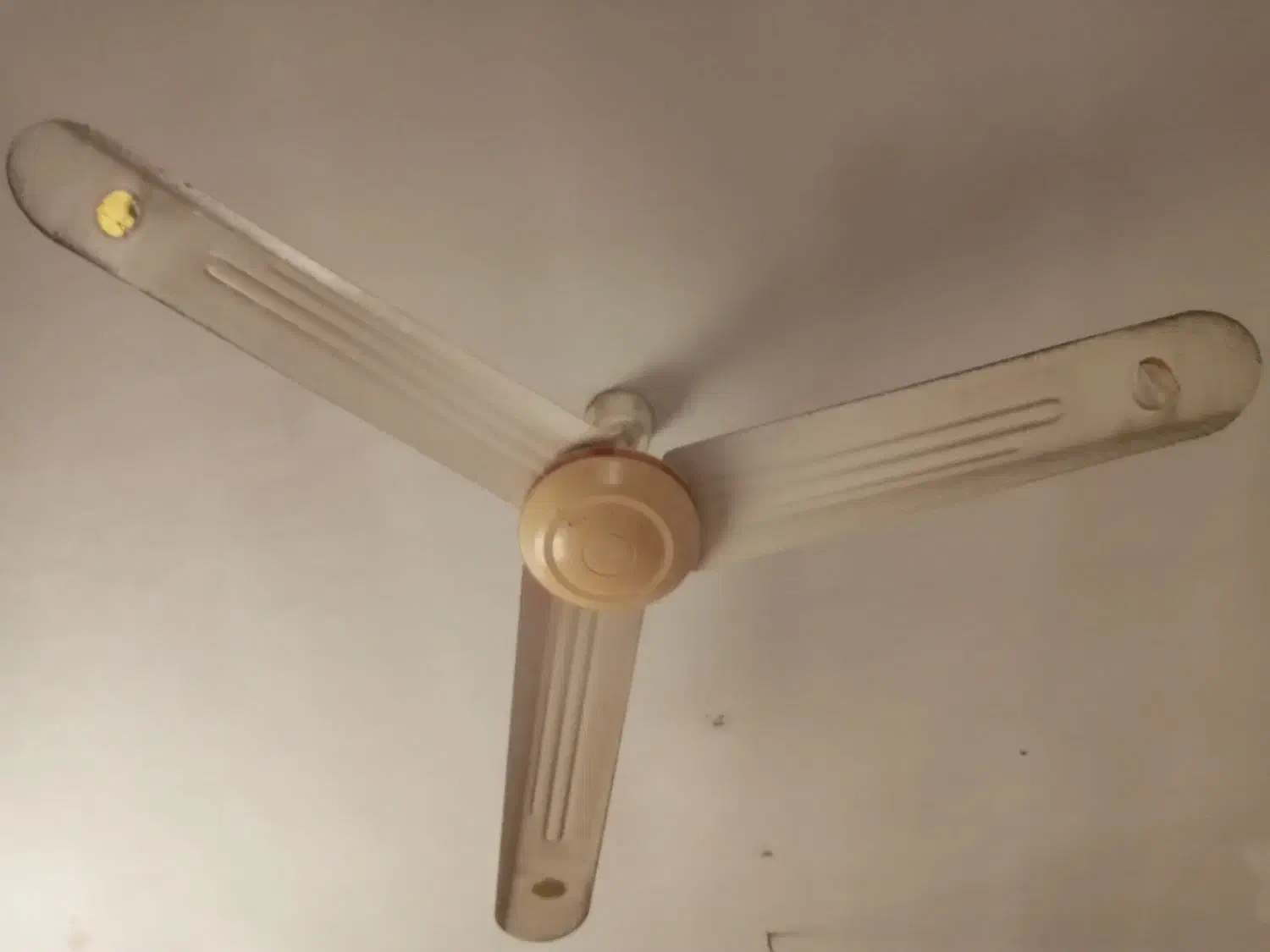 پنکه سقفی ناسیونال موتورسنگین|پنکه و تصفیهکنندهٔ هوا|آستانه اشرفیه, |دیوار