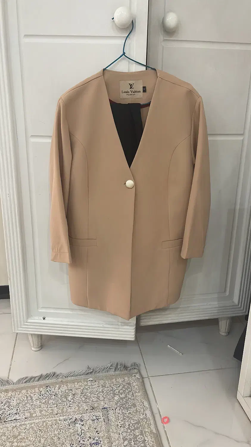 بارونی بسیار باکیفیت و مزون دوز|لباس|پردیس, فاز ۲|دیوار