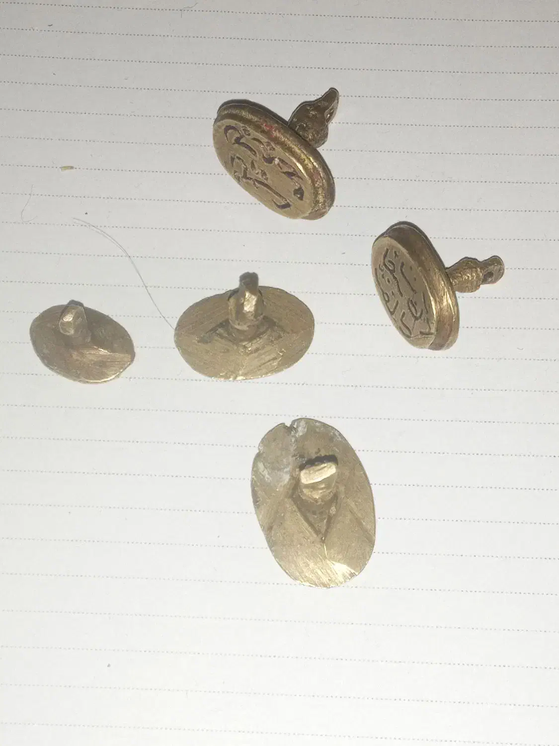 مهرهای قدیمی برنجی|کلکسیون اشیاء عتیقه|رودهن, |دیوار