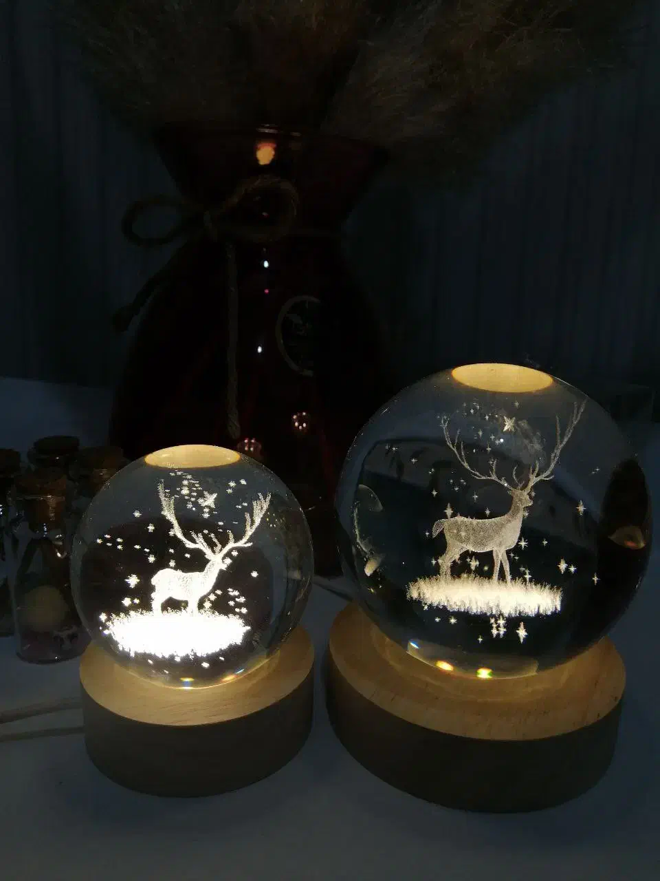 گوی کریستالی چراغ خواب|چراغ خواب و آباژور|تربتحیدریه, باغ ملی|دیوار