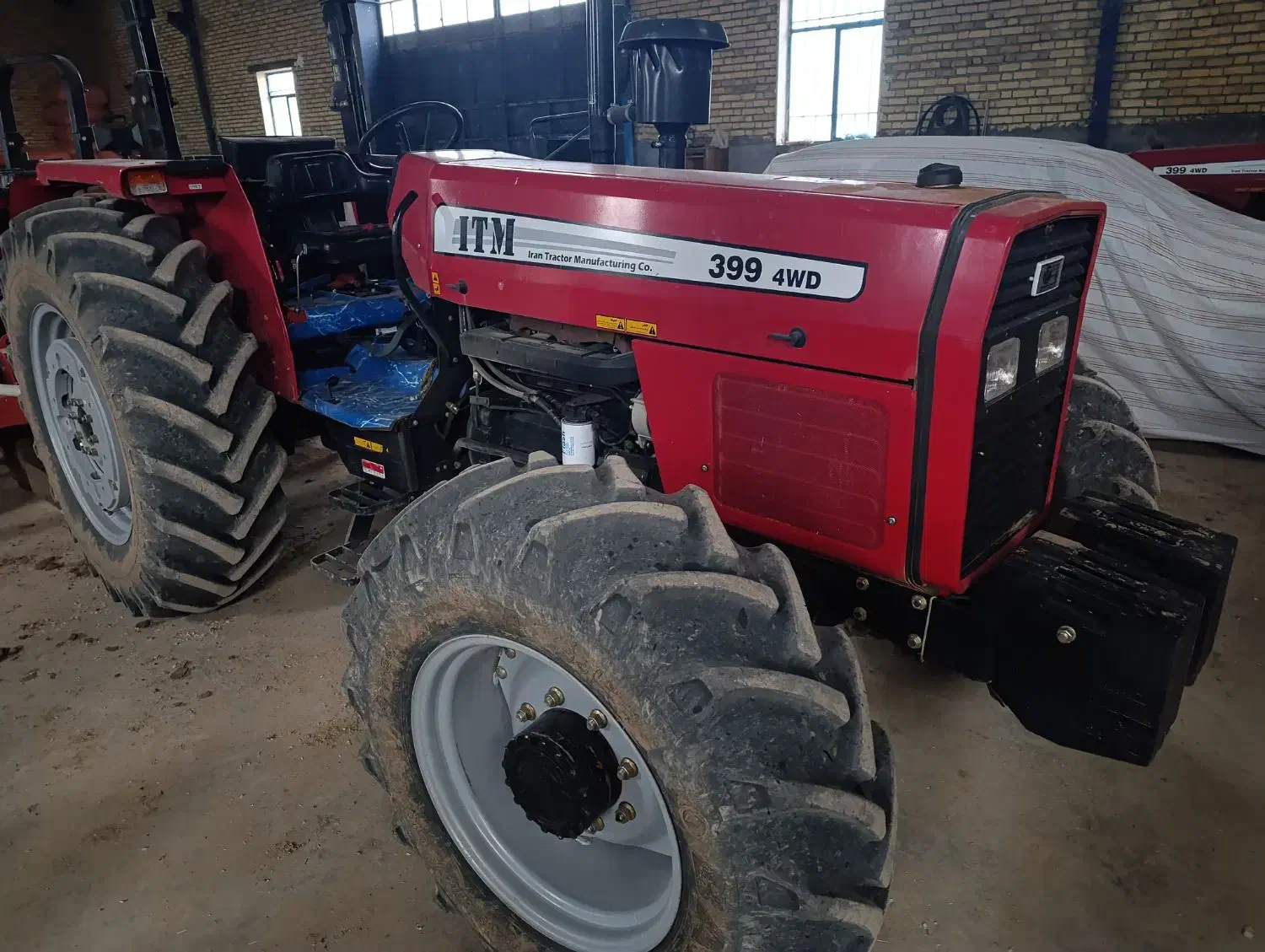 تراکتور 399جفت با 750ساعت کارکرد|خودرو سنگین|ماهیدشت, |دیوار
